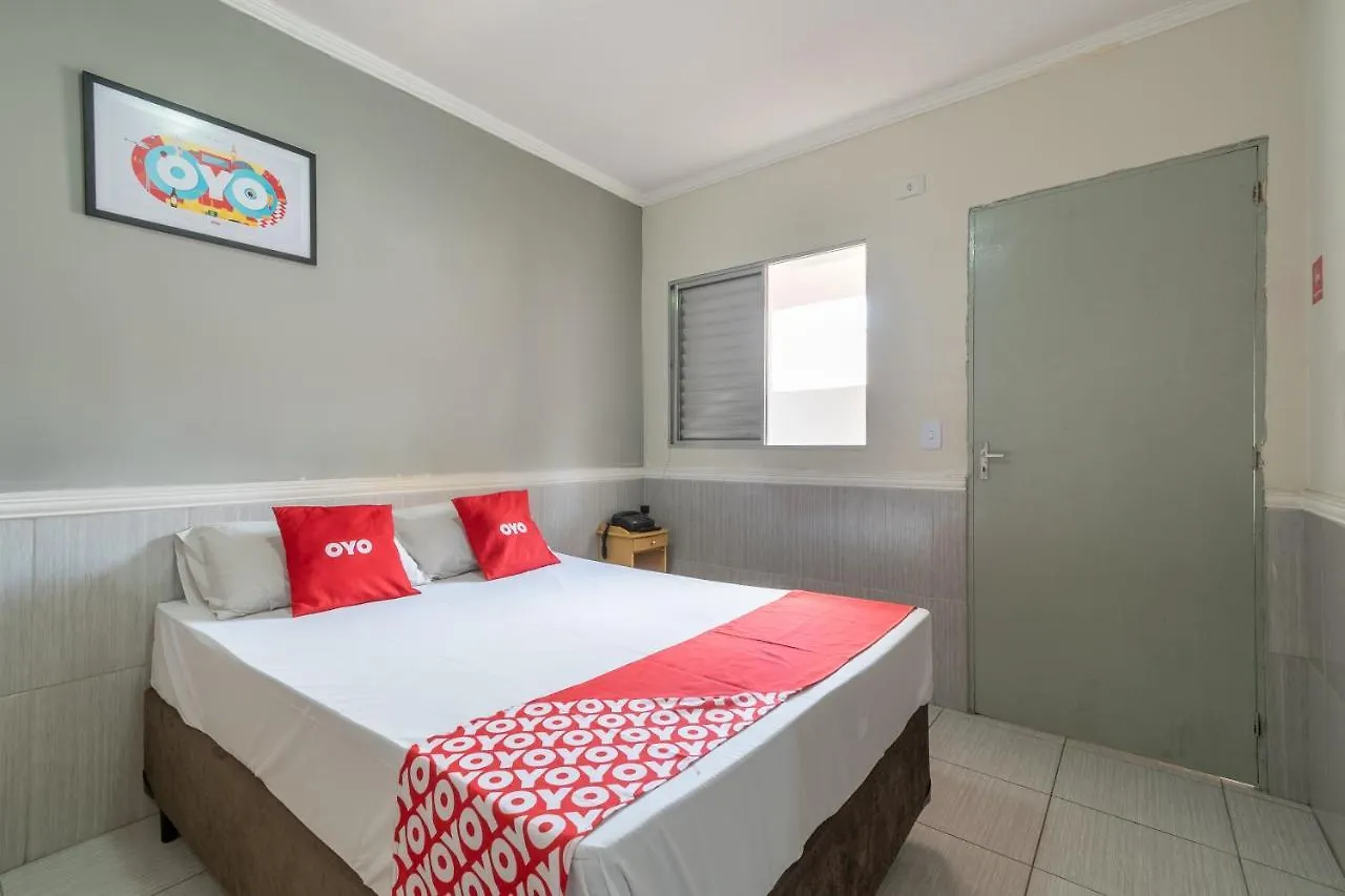 Hotel Oyo Sao Severo São Paulo 4*,